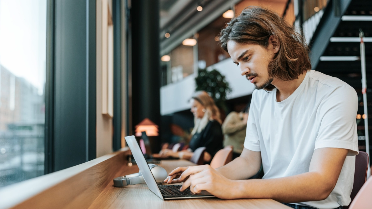 Studieskulderna ökar snabbare än inkomsterna visar CSN:s granskning